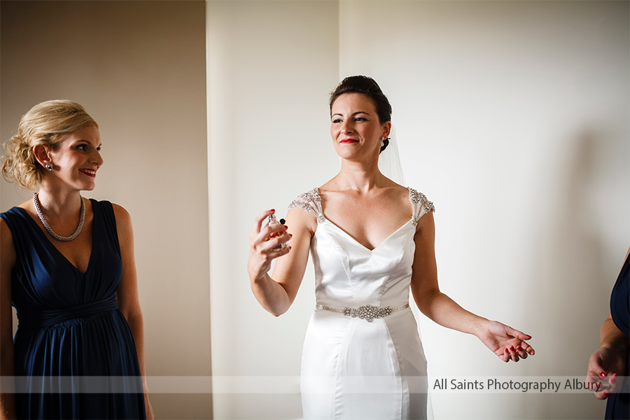 Lauren and Jason's wedding at Yarrawonga | Yarrawonga / Mulwala Wedding Photographers | ls005.jpg