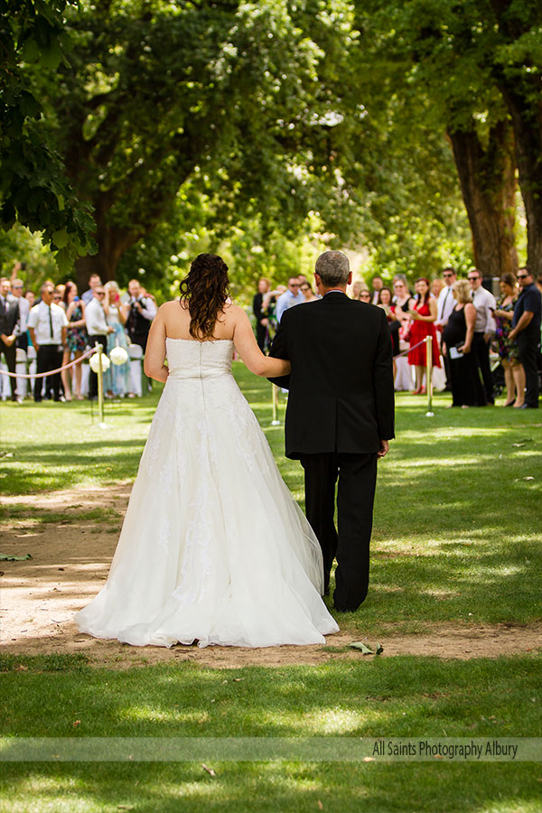 Krystal and Scott's Albury Botanical Gardens Wedding | Albury Wedding Photographers  | w007.jpg