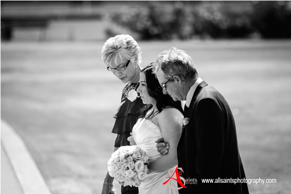 Sandi & Ryan’s Wedding at Yarrawonga Golf Club | Yarrawonga / Mulwala Wedding Photographers | x017.jpg