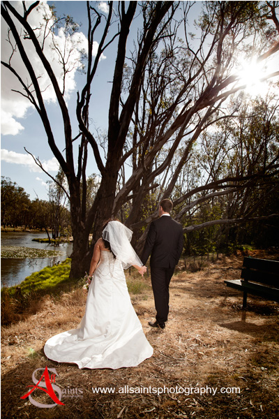 Sandi & Ryan’s Wedding at Yarrawonga Golf Club | Yarrawonga / Mulwala Wedding Photographers | x039.jpg