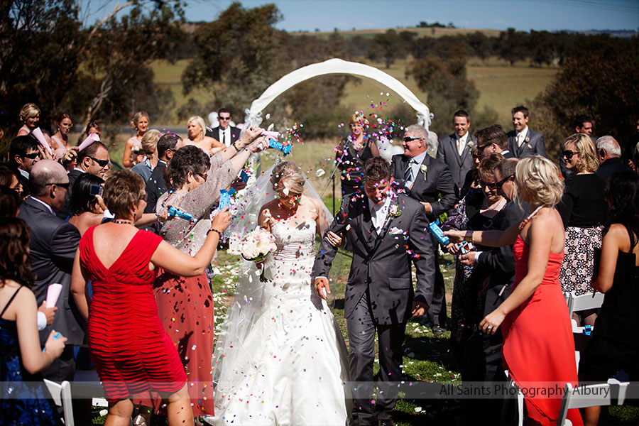 Sarah and Simon's wedding at the  Wagga City Golf Club | Wagga Wagga Wedding Photographers | b012.jpg