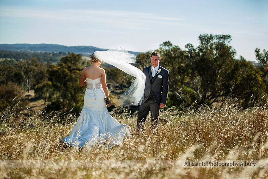 Sarah and Simon's wedding at the  Wagga City Golf Club | Wagga Wagga Wedding Photographers | b016.jpg