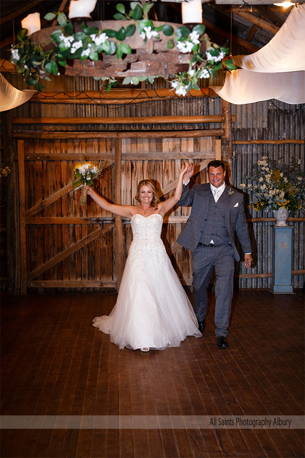 Jenna and Jamie's Peregrines Table Top Wedding | Albury Wedding Photographers | Peregrines-Table-Top-mountain-weddings-Jenna-Jamie0042.JPG