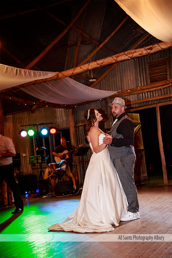 Jacqueline & Jarratt's Peregrines Table Top Mountain Wedding | Albury Wedding Photographers | Peregrines-Table-Top-mountain-weddings-zawora0054.JPG