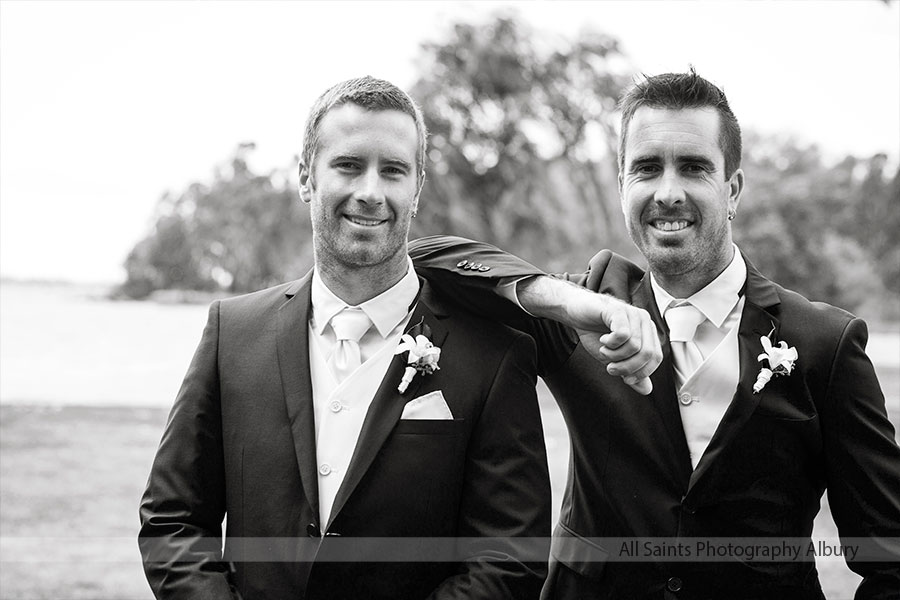 Emma & Jarryd’s Wedding at Yarrawonga Yacht Club | Yarrawonga / Mulwala Wedding Photographers | Yarrawonga-Yacht-Club-weddings-Emma-Jarryd-0010.JPG