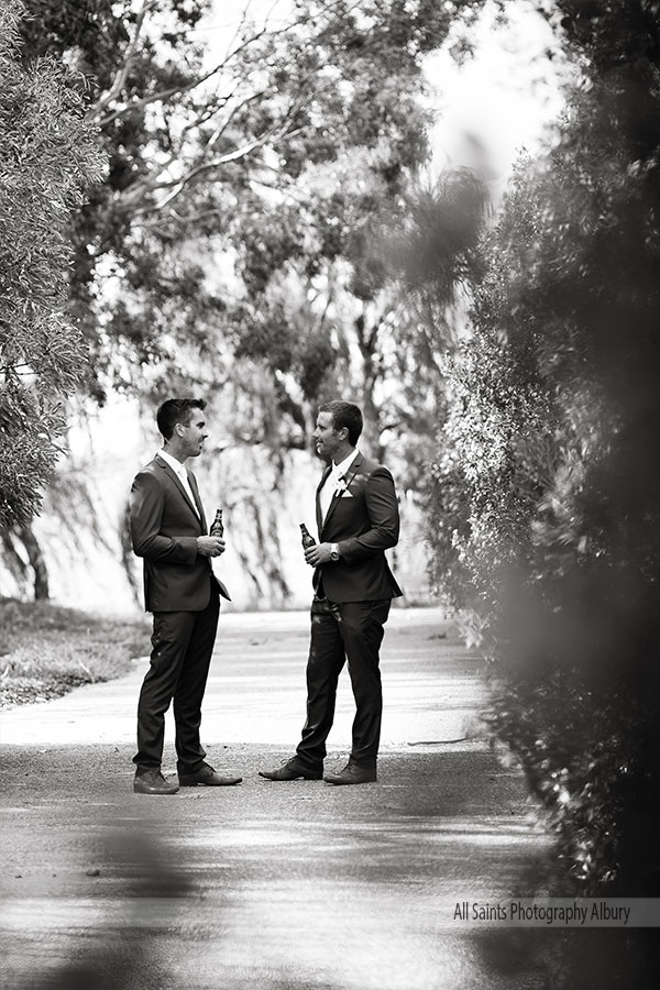 Emma & Jarryd’s Wedding at Yarrawonga Yacht Club | Yarrawonga / Mulwala Wedding Photographers | Yarrawonga-Yacht-Club-weddings-Emma-Jarryd-0022.JPG