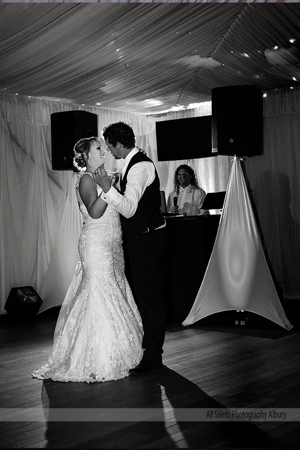 Cherie & Nicholas Gypsy Gardens Wedding | Albury Wedding Photographers  | Gypsy-Gardens-Albury-Wodonga-weddings-mcpherson-0031.JPG