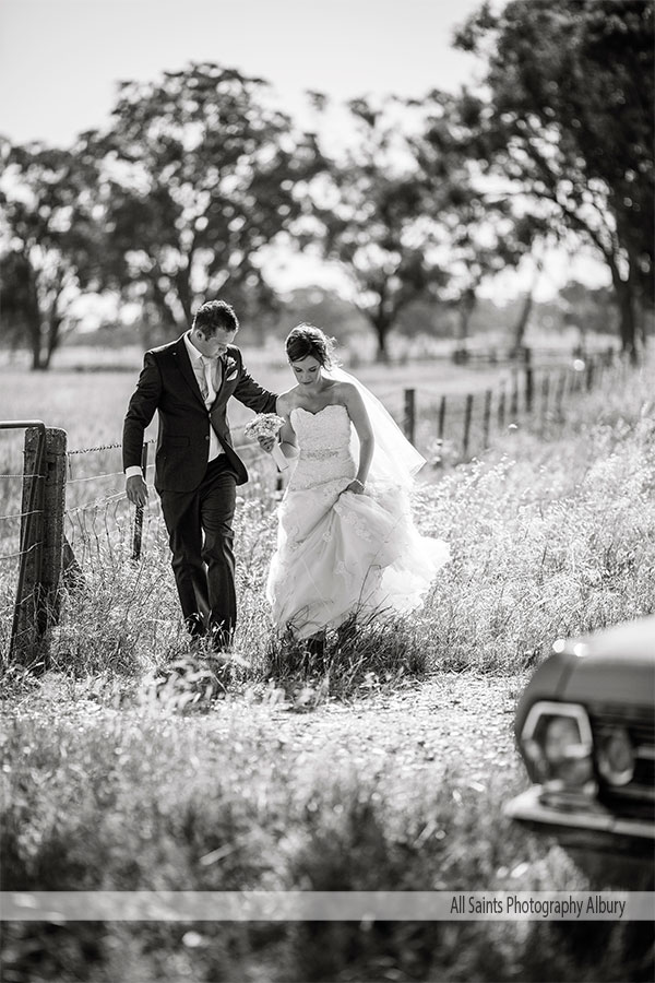 Bec & Dale's wedding at the Corowa Whisky & Chocolate Factory | Corowa wedding photographers | Corowa-Whisky-Chocolate-Factory-weddings-Bec-Dale-0029.JPG