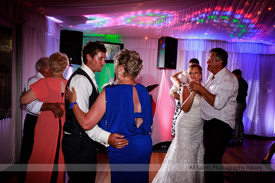 Cherie & Nicholas Gypsy Gardens Wedding | Albury Wedding Photographers  | Gypsy-Gardens-Albury-Wodonga-weddings-mcpherson-0036.JPG