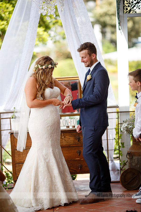 Leanne & Andrew’s Wedding at Yarrawonga Golf Club Resort | Yarrawonga / Mulwala Wedding Photographers | Yarrawonga-Golf-Club-weddings-Leanne-Andrew-0022.JPG