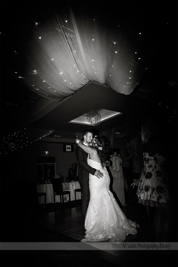 Leanne & Andrew’s Wedding at Yarrawonga Golf Club Resort | Yarrawonga / Mulwala Wedding Photographers | Yarrawonga-Golf-Club-weddings-Leanne-Andrew-0060.JPG