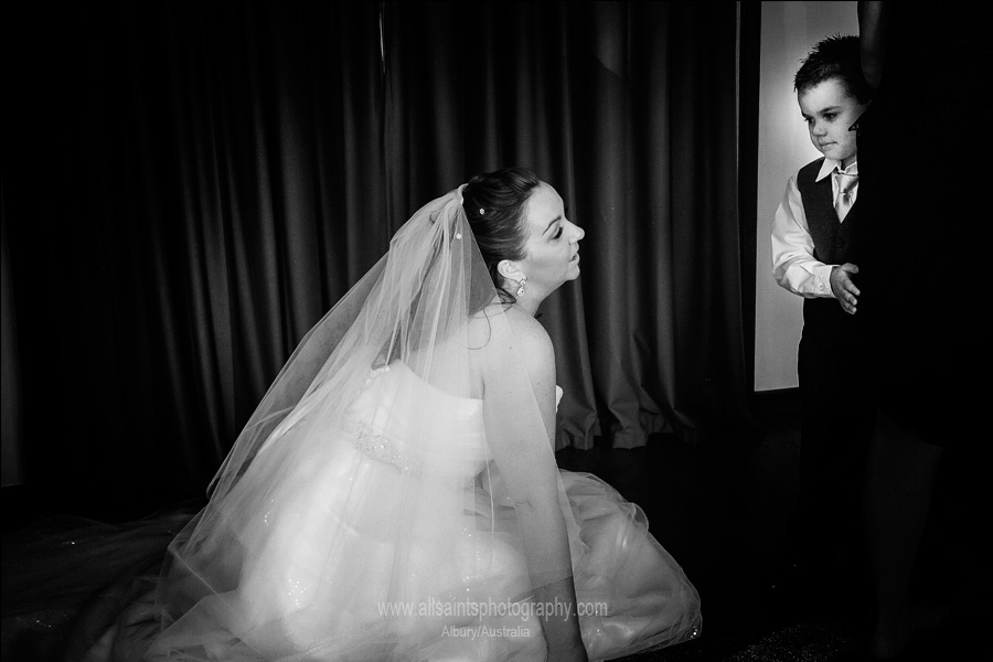 Sarah and Christopher's wedding at the Wagga City Golf Club  | Wagga Wagga Wedding Photographers  | Wagga-Wagga-City-Golf-Club-weddings-Sarah-Christopher-0007.JPG