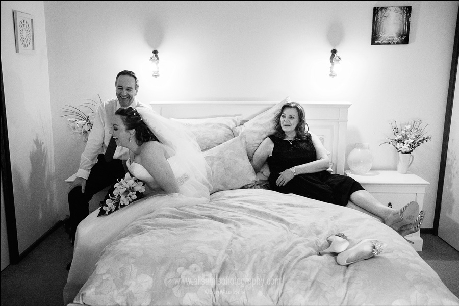 Sarah and Christopher's wedding at the Wagga City Golf Club  | Wagga Wagga Wedding Photographers  | Wagga-Wagga-City-Golf-Club-weddings-Sarah-Christopher-0005.JPG