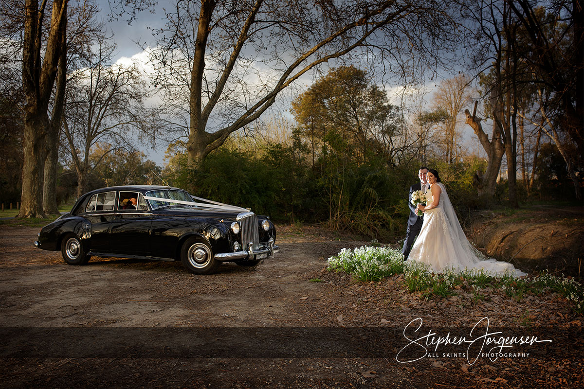 Amanda and Daniel's Hovell Tree Inn Albury wedding | Albury Wedding Photographers  | Hovell-tree-inn-albury-wedding-Amanda-daniel-0044.jpg