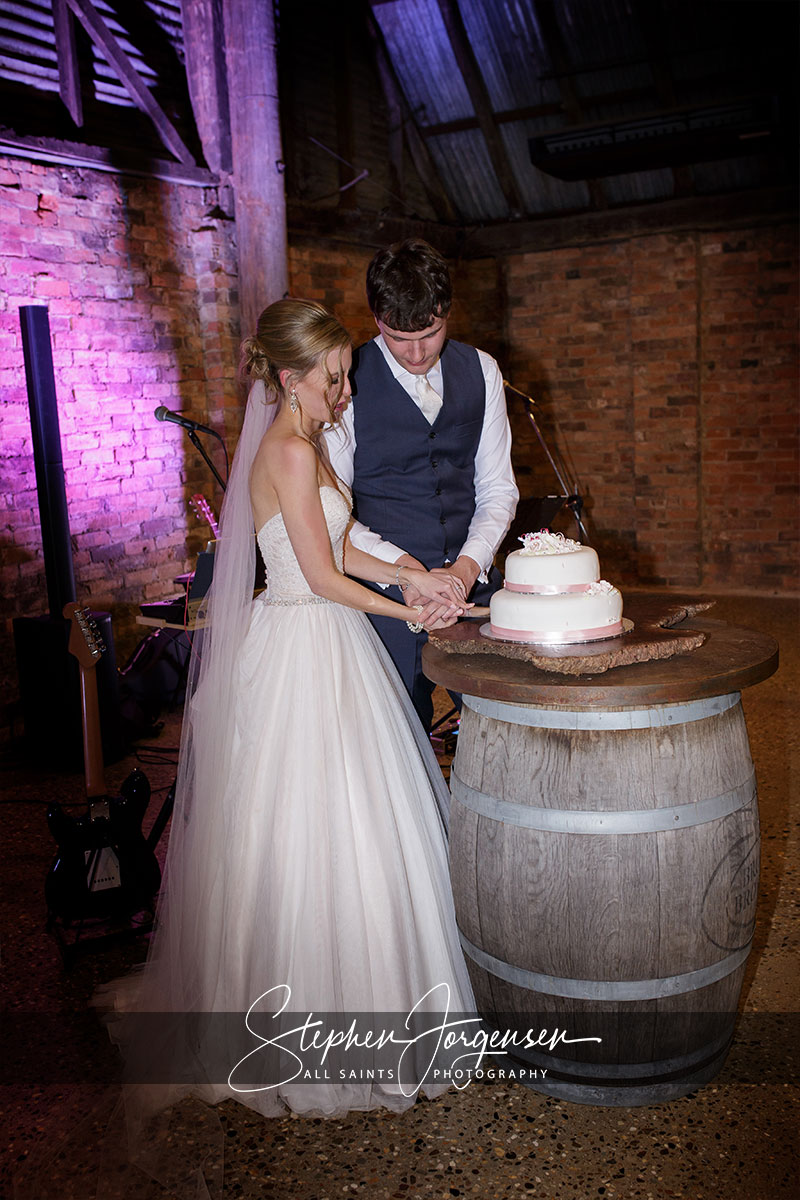 Lauren & Daniel's wedding at  Brown Brothers Winery Milawa  | Milawa Wedding Photographers | brown-brothers-milawa-weddings-Lauren-Daniel-0054.jpg