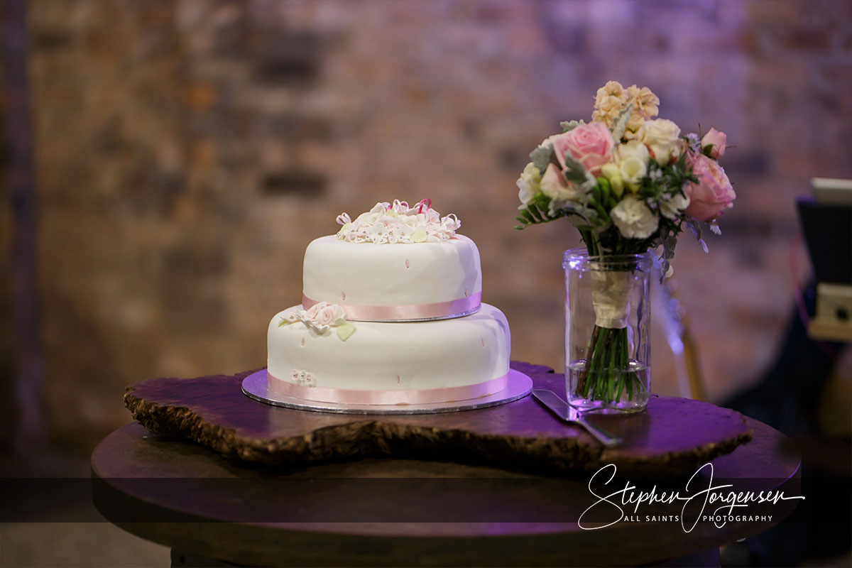 Lauren & Daniel's wedding at  Brown Brothers Winery Milawa  | Milawa Wedding Photographers | brown-brothers-milawa-weddings-Lauren-Daniel-0044.jpg