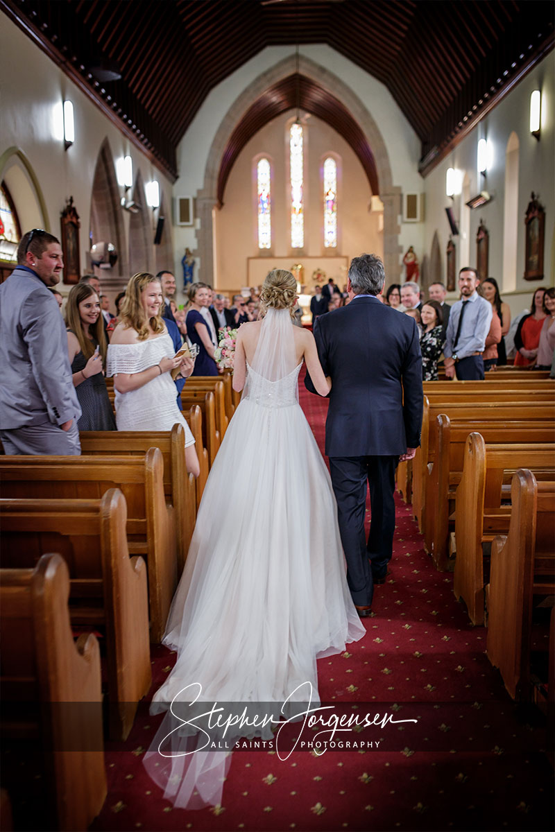 Lauren & Daniel's wedding at  Brown Brothers Winery Milawa  | Milawa Wedding Photographers | brown-brothers-milawa-weddings-Lauren-Daniel-0017.jpg