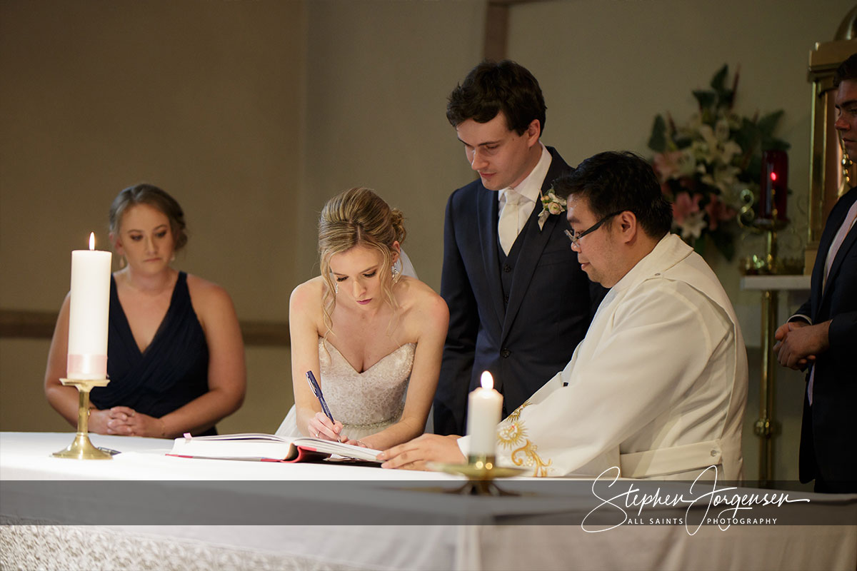 Lauren & Daniel's wedding at  Brown Brothers Winery Milawa  | Milawa Wedding Photographers | brown-brothers-milawa-weddings-Lauren-Daniel-0024.jpg