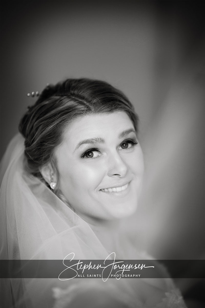 Samantha & Tom's wedding at Willowbank Events Albury | Albury Wedding Photographers  | Willowbank-Events-Albury-weddings-Samantha-Tom-0011.jpg