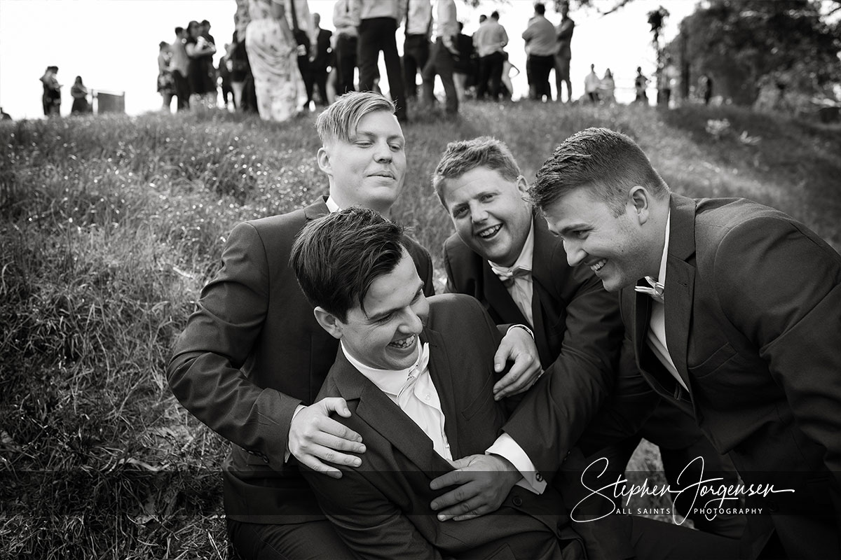 Samantha & Tom's wedding at Willowbank Events Albury | Albury Wedding Photographers  | Willowbank-Events-Albury-weddings-Samantha-Tom-0024.jpg
