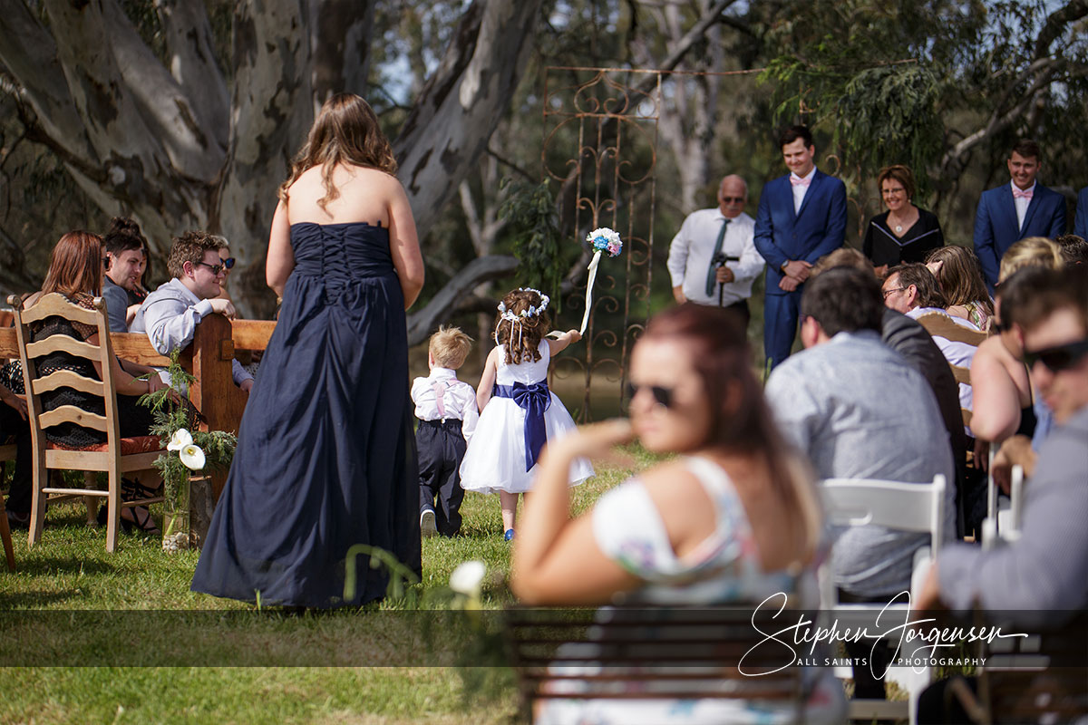 Samantha & Tom's wedding at Willowbank Events Albury | Albury Wedding Photographers  | Willowbank-Events-Albury-weddings-Samantha-Tom-0029.jpg