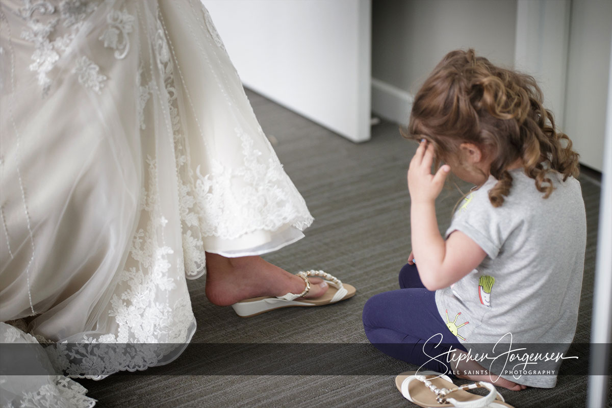 Samantha & Tom's wedding at Willowbank Events Albury | Albury Wedding Photographers  | Willowbank-Events-Albury-weddings-Samantha-Tom-0007.jpg