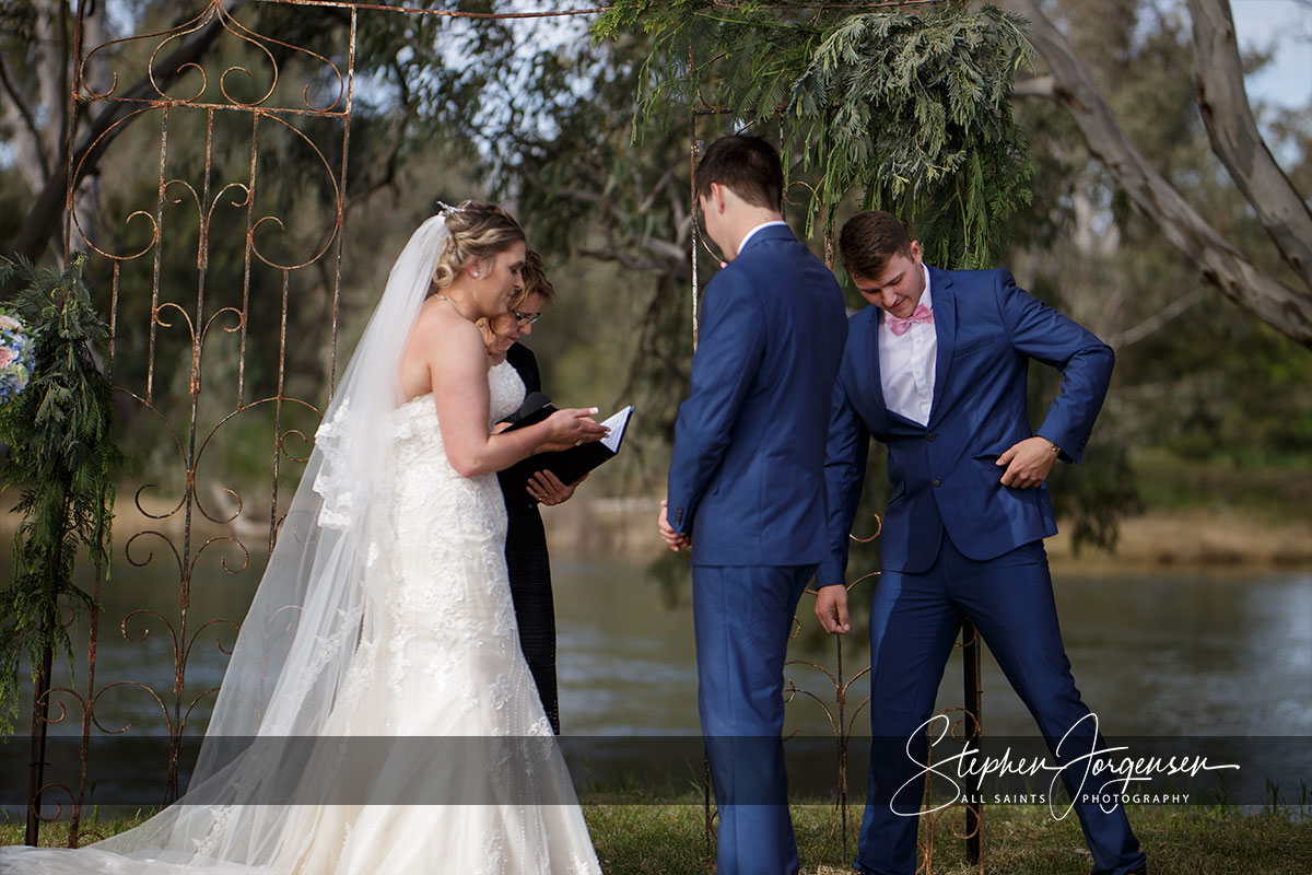 Samantha & Tom's wedding at Willowbank Events Albury | Albury Wedding Photographers  | Willowbank-Events-Albury-weddings-Samantha-Tom-0042.jpg