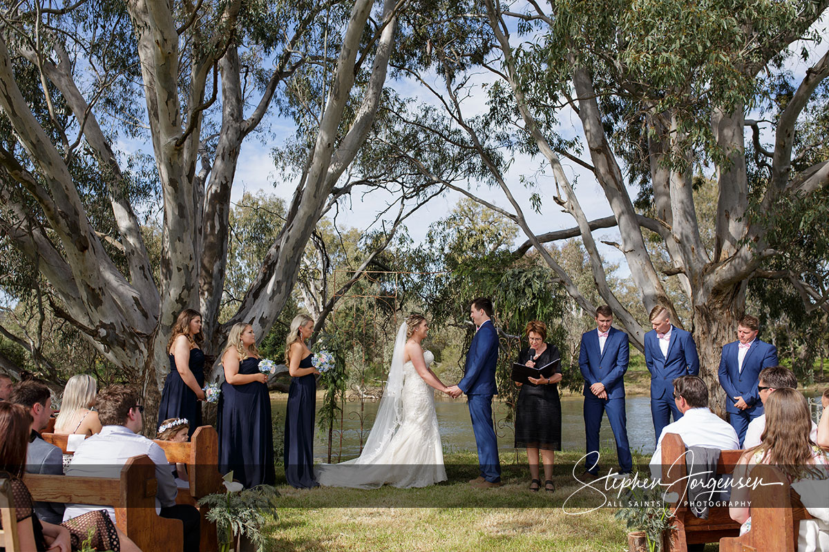 Samantha & Tom's wedding at Willowbank Events Albury | Albury Wedding Photographers  | Willowbank-Events-Albury-weddings-Samantha-Tom-0040.jpg