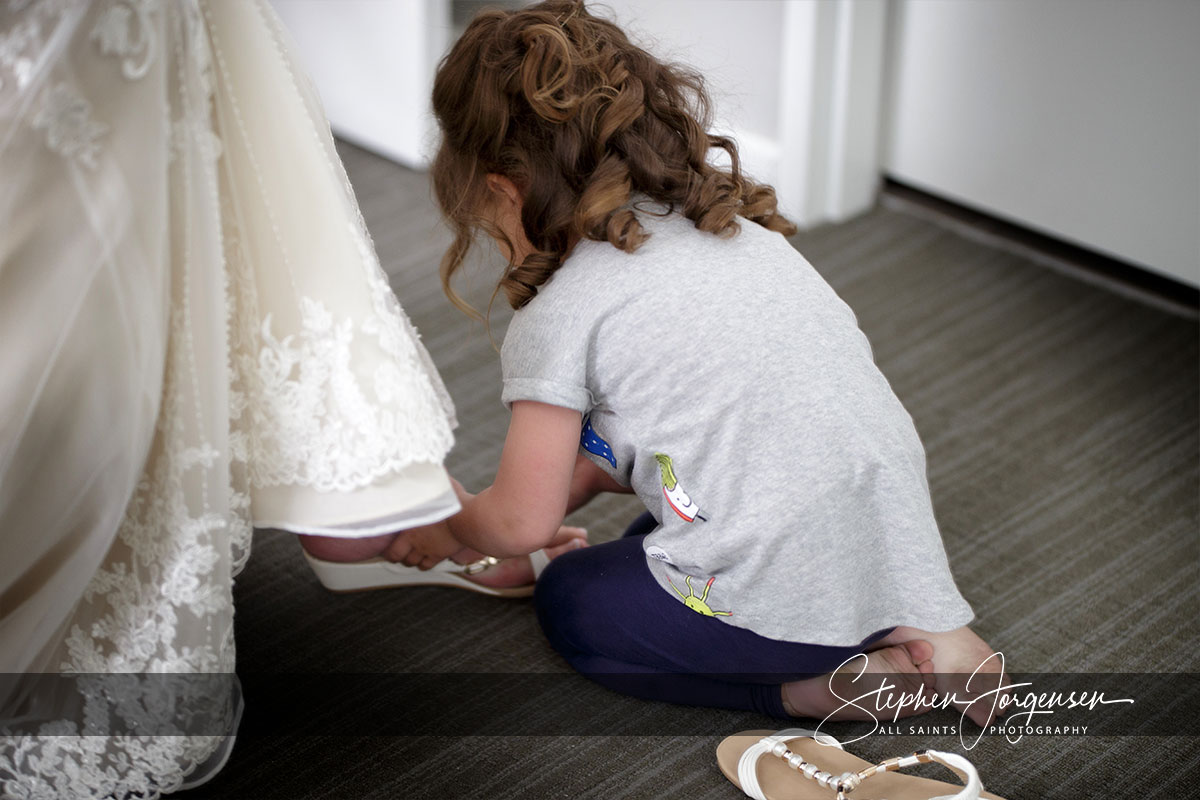 Samantha & Tom's wedding at Willowbank Events Albury | Albury Wedding Photographers  | Willowbank-Events-Albury-weddings-Samantha-Tom-0008.jpg