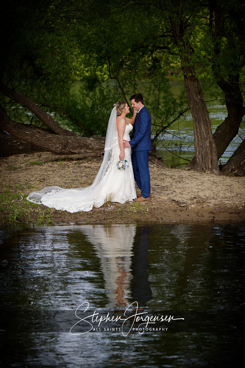 Samantha & Tom's wedding at Willowbank Events Albury | Albury Wedding Photographers  | Willowbank-Events-Albury-weddings-Samantha-Tom-0057.jpg