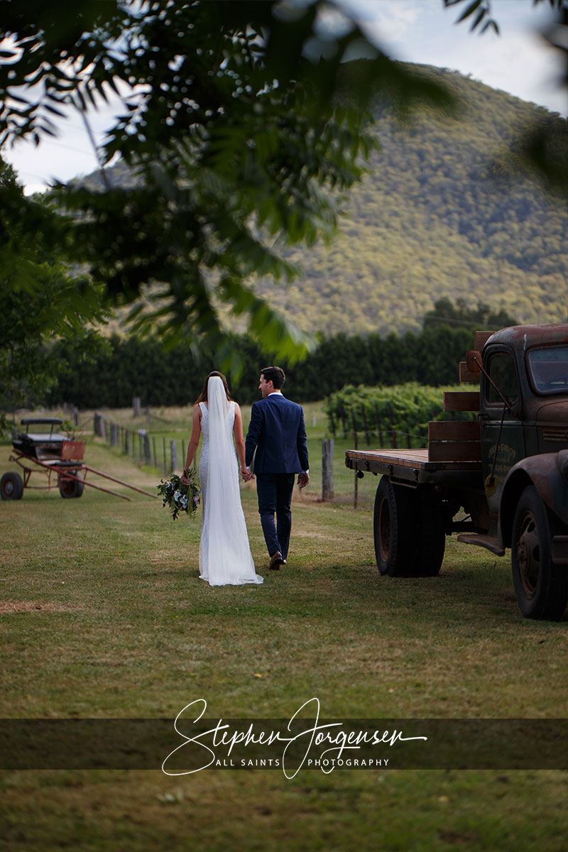 Lauren and Aaron's Wedding at The Red Stag Deer and Emu Farm Eurobin | Porepunkah / Bright Wedding Photographers | Red-Stag-Deer-and-Emu-Farm-Eurobin-weddings-Lauren-Aaron-0039.jpg