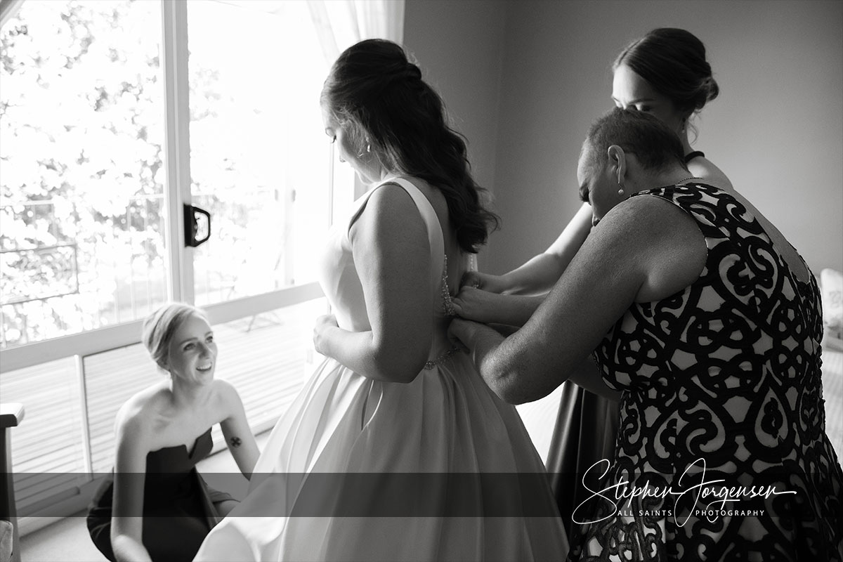 Beth and Josh's Wedding at Brown Brothers Winery Milawa  | Milawa Wedding Photographers | brown-brothers-milawa-weddings-Beth-Josh-0006.jpg