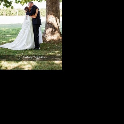 Beth and Josh's Wedding at Brown Brothers Winery Milawa  | Milawa Wedding Photographers | brown-brothers-milawa-weddings-Beth-Josh-0029.jpg