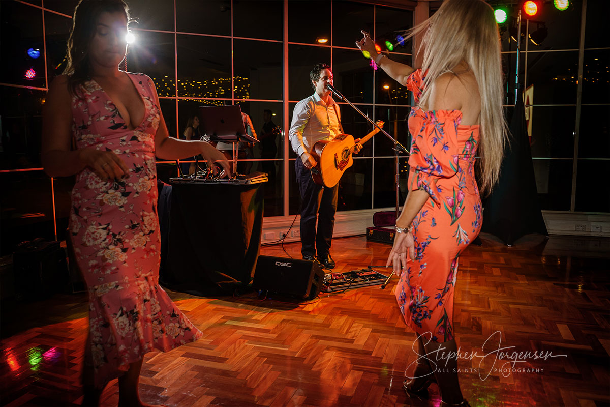 Bron and Joel's wedding at Noreuil Park Albury | Albury Wedding Photographers  | Albury-weddings-Bron-Joel-0066.jpg