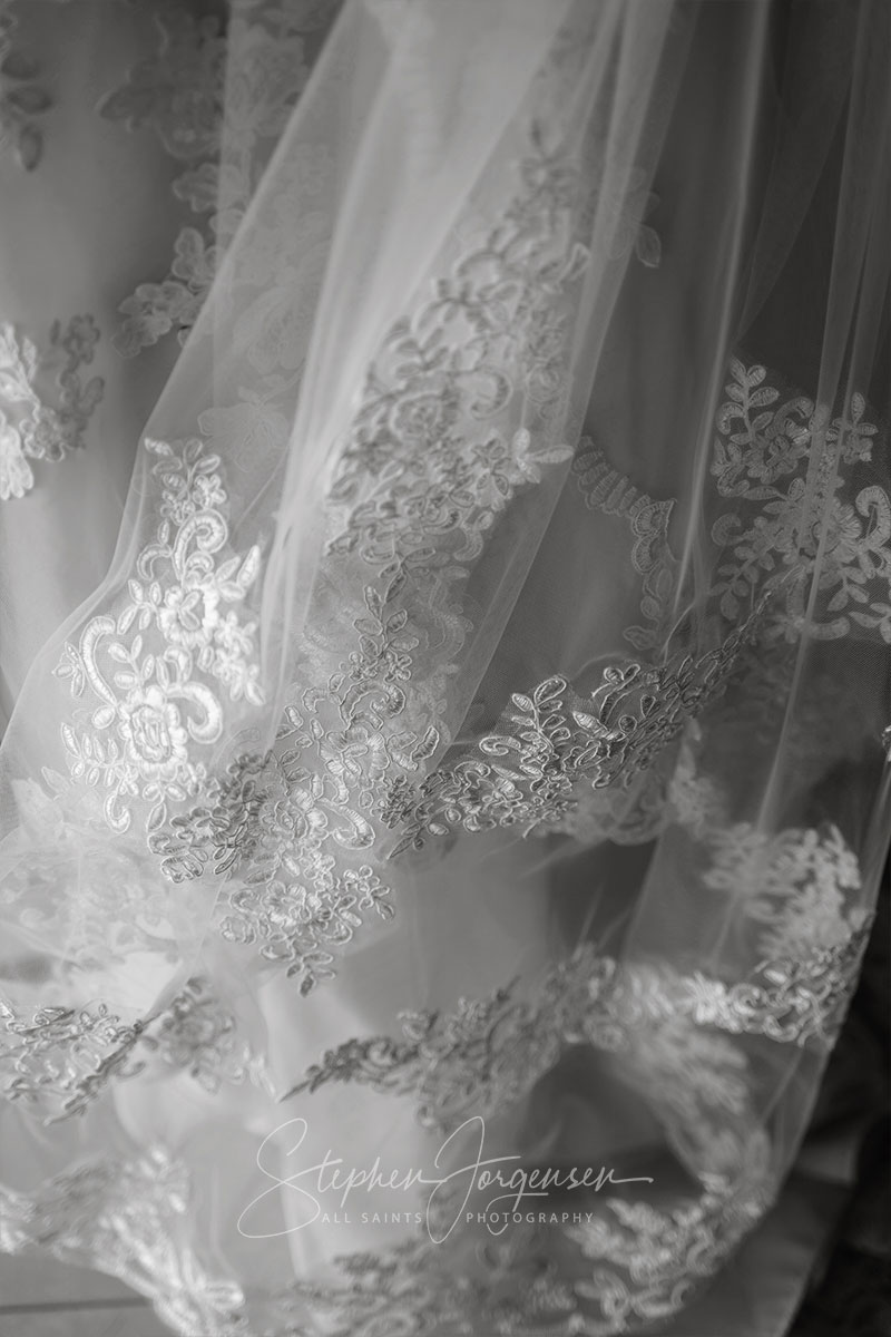 Bron and Joel's wedding at Noreuil Park Albury | Albury Wedding Photographers  | Albury-weddings-Bron-Joel-0005.jpg