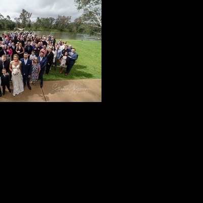 Bron and Joel's wedding at Noreuil Park Albury | Albury Wedding Photographers  | Albury-weddings-Bron-Joel-0036.jpg