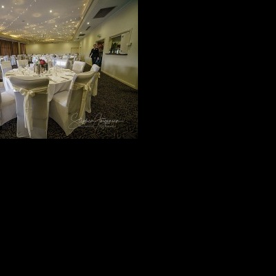 Bron and Joel's wedding at Noreuil Park Albury | Albury Wedding Photographers  | Albury-weddings-Bron-Joel-0053.jpg