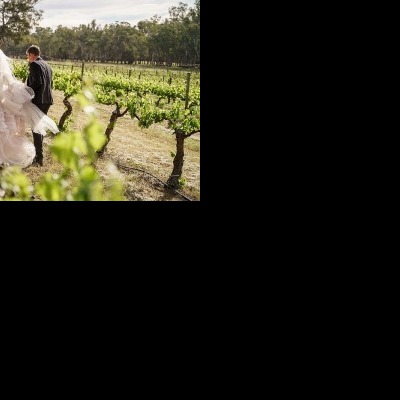 Julie & Viv's Wedding at St Leonard's Winery | Rutherglen Wedding Photographers | Rutherglen-weddings-Julie-Viv-0047.jpg