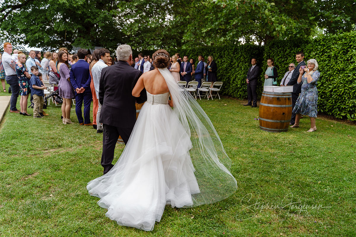 Elizabeth and Brett's wedding at Lancemore, Milawa | King Valley Wedding Photographers | Lindenwarah-milawa-weddings-Lizzie-Brett-0023.jpg