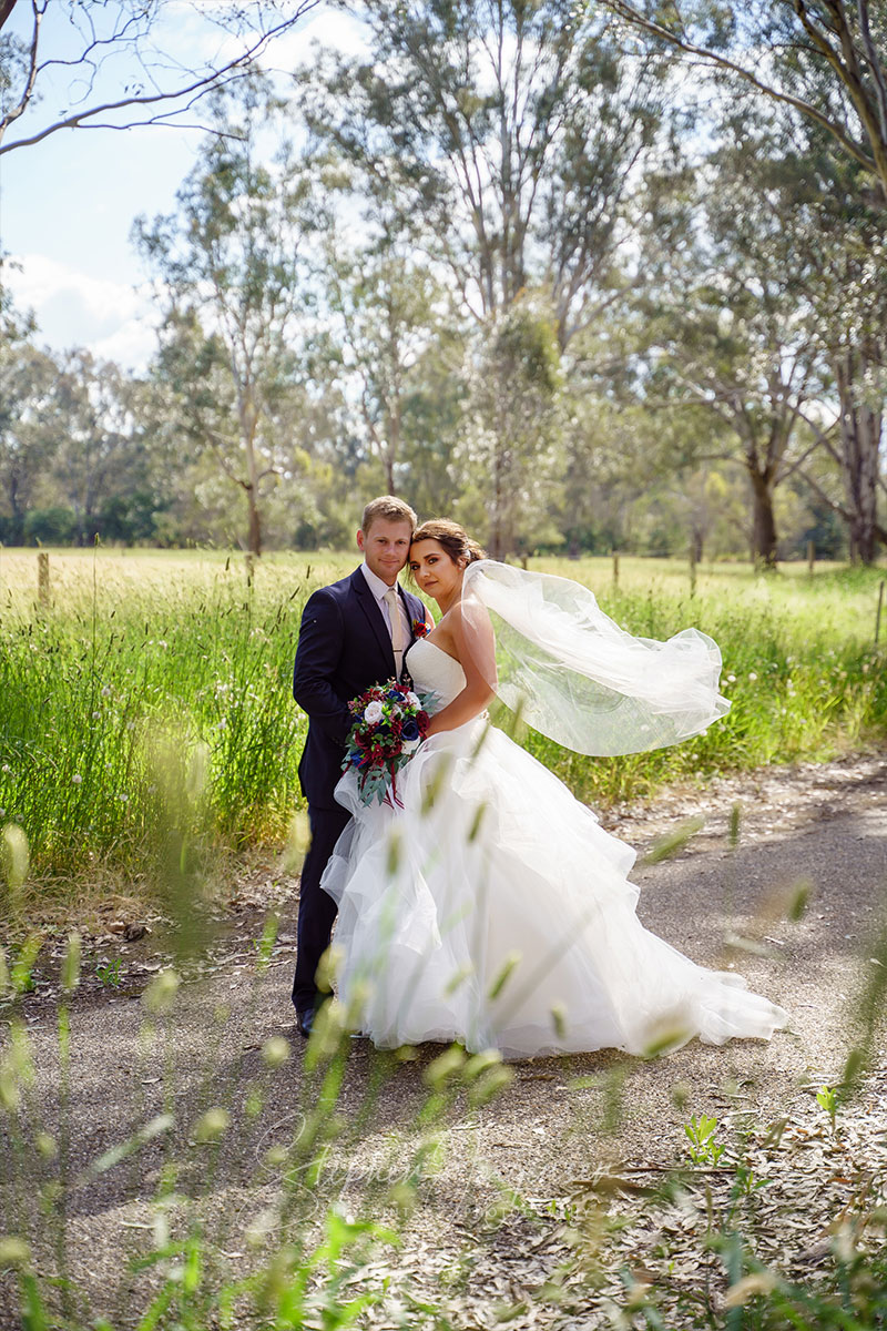 Elizabeth and Brett's wedding at Lancemore, Milawa | King Valley Wedding Photographers | Lindenwarah-milawa-weddings-Lizzie-Brett-0045.jpg