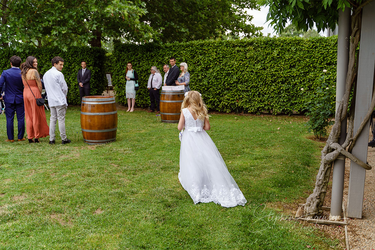 Elizabeth and Brett's wedding at Lancemore, Milawa | King Valley Wedding Photographers | Lindenwarah-milawa-weddings-Lizzie-Brett-0021.jpg