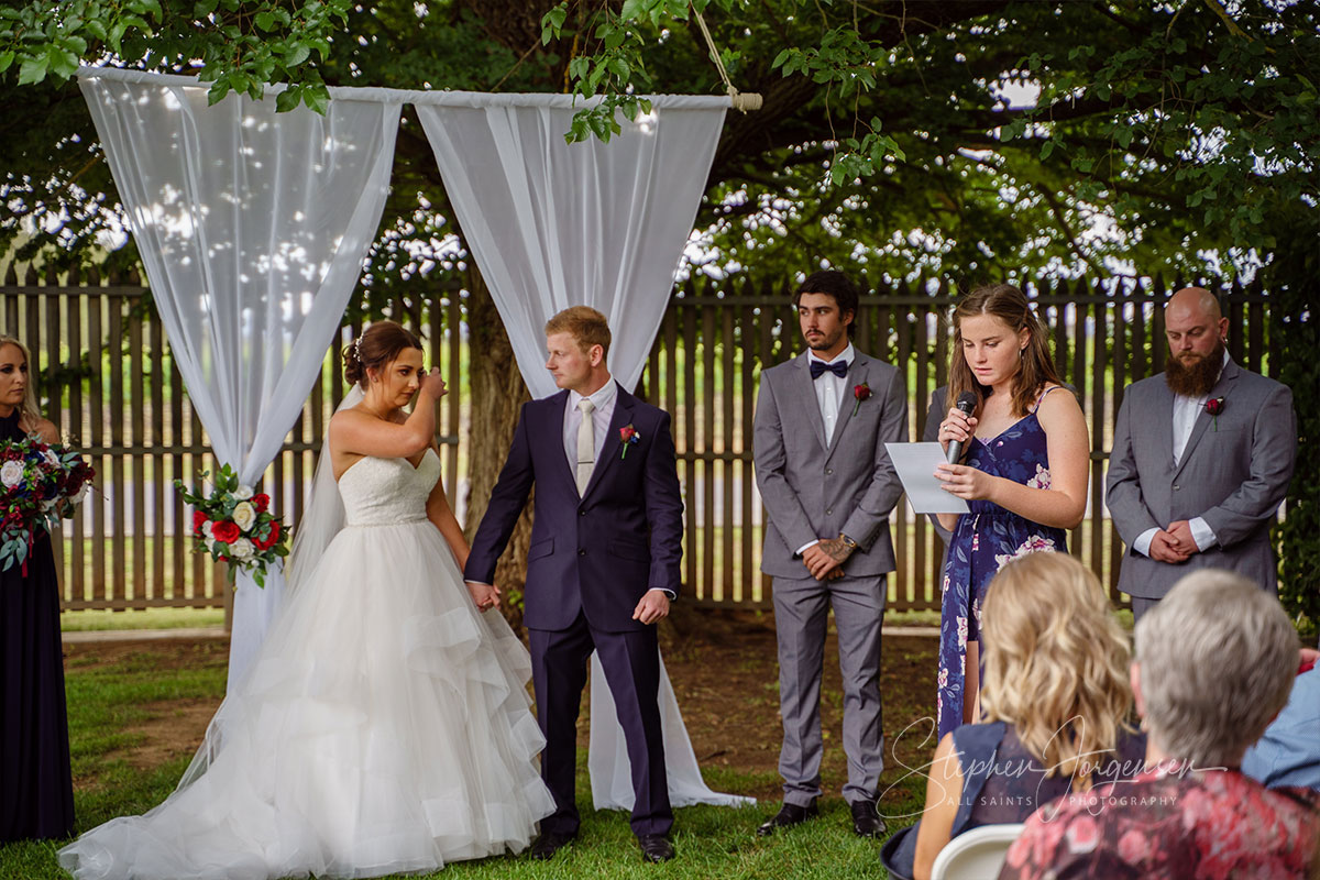 Elizabeth and Brett's wedding at Lancemore, Milawa | King Valley Wedding Photographers | Lindenwarah-milawa-weddings-Lizzie-Brett-0030.jpg