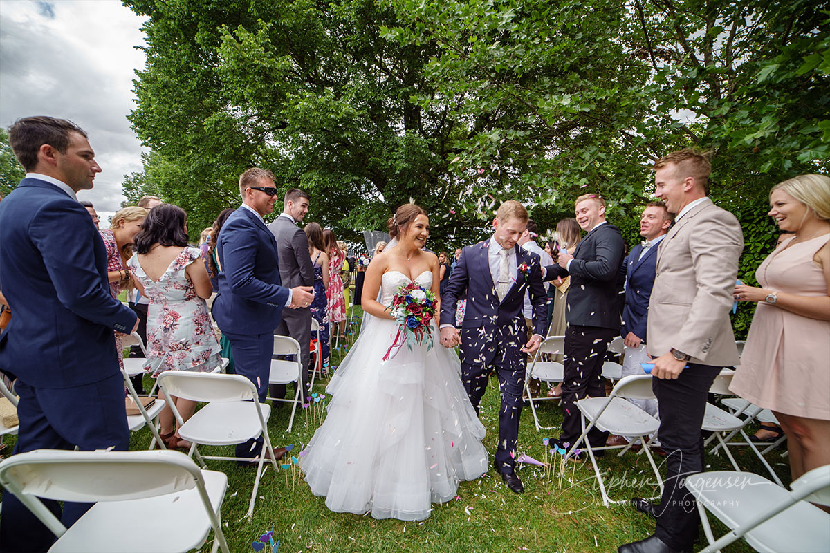 Elizabeth and Brett's wedding at Lancemore, Milawa | King Valley Wedding Photographers | Lindenwarah-milawa-weddings-Lizzie-Brett-0036.jpg