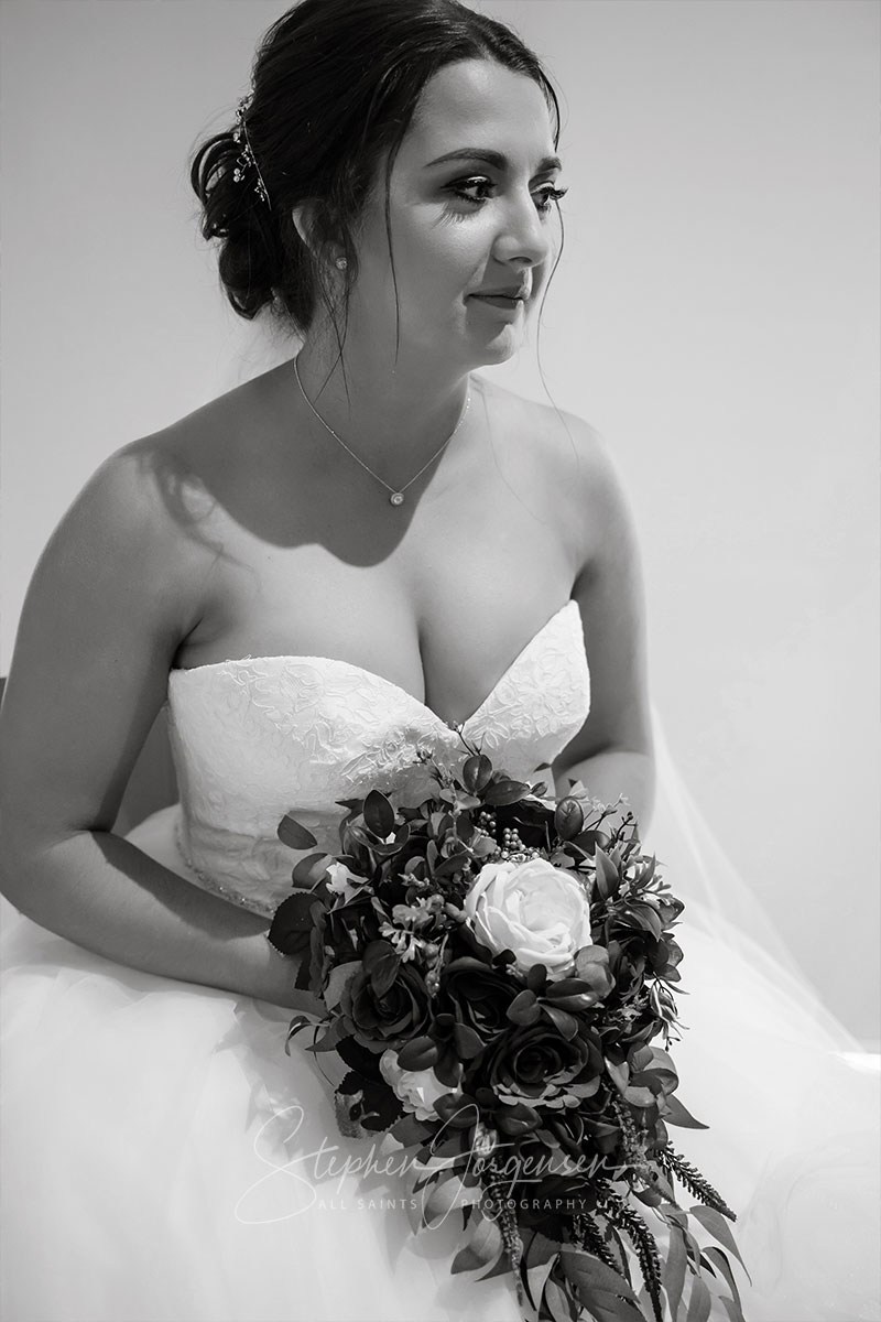 Elizabeth and Brett's wedding at Lancemore, Milawa | King Valley Wedding Photographers | Lindenwarah-milawa-weddings-Lizzie-Brett-0015.jpg