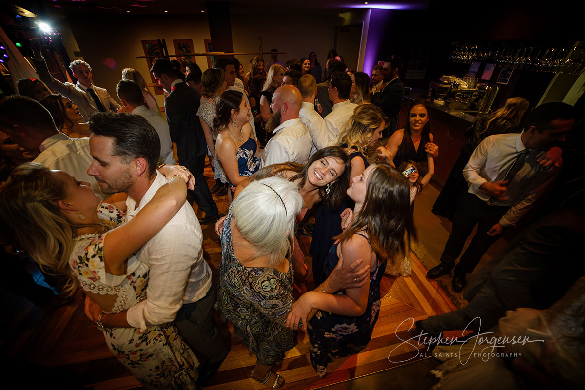 Elizabeth and Brett's wedding at Lancemore, Milawa | King Valley Wedding Photographers | Lindenwarah-milawa-weddings-Lizzie-Brett-0077.jpg