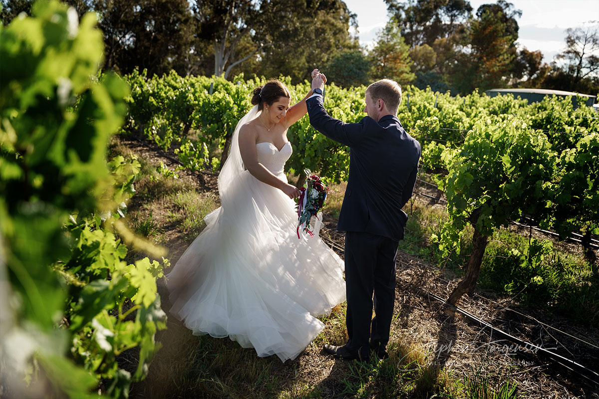 Elizabeth and Brett's wedding at Lancemore, Milawa | King Valley Wedding Photographers | Lindenwarah-milawa-weddings-Lizzie-Brett-0059.jpg