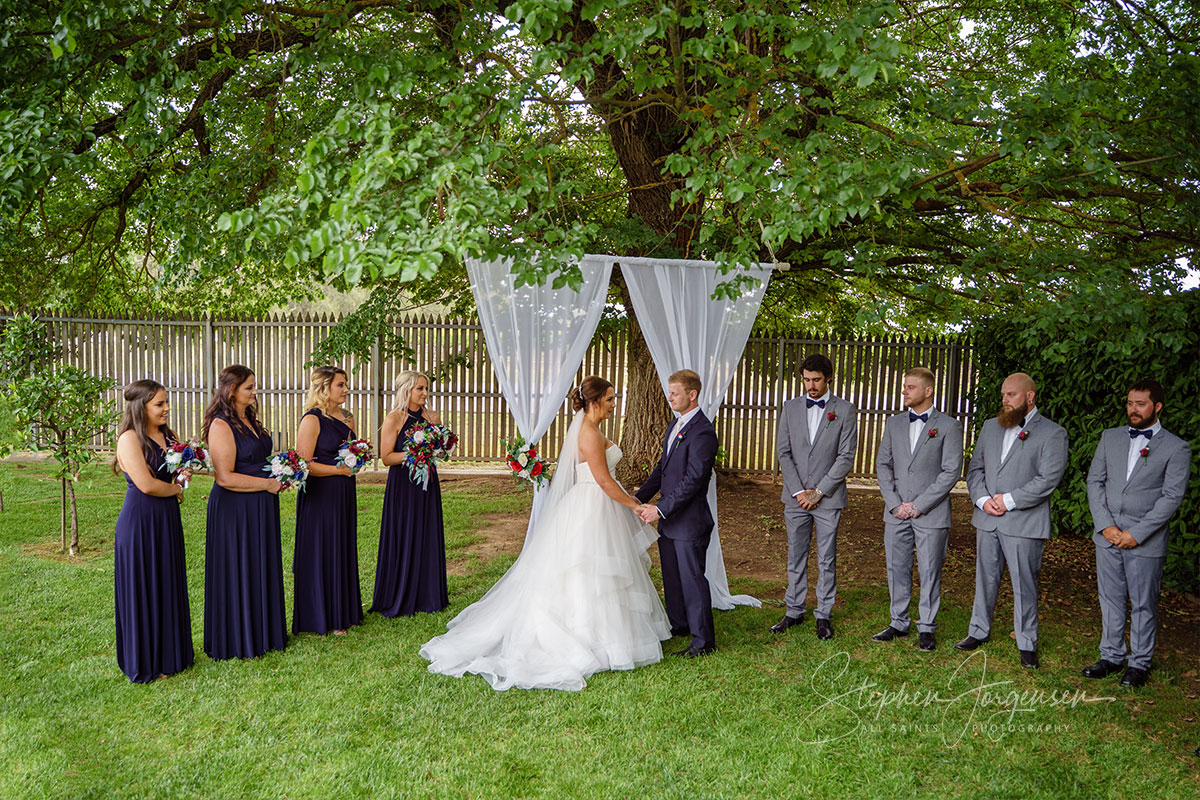 Elizabeth and Brett's wedding at Lancemore, Milawa | King Valley Wedding Photographers | Lindenwarah-milawa-weddings-Lizzie-Brett-0025.jpg