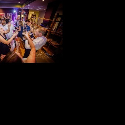 Elizabeth and Brett's wedding at Lancemore, Milawa | King Valley Wedding Photographers | Lindenwarah-milawa-weddings-Lizzie-Brett-0086.jpg