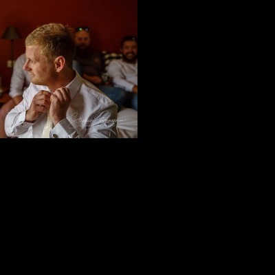 Elizabeth and Brett's wedding at Lancemore, Milawa | King Valley Wedding Photographers | Lindenwarah-milawa-weddings-Lizzie-Brett-0002.jpg