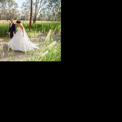 Elizabeth and Brett's wedding at Lancemore, Milawa | King Valley Wedding Photographers | Lindenwarah-milawa-weddings-Lizzie-Brett-0046.jpg